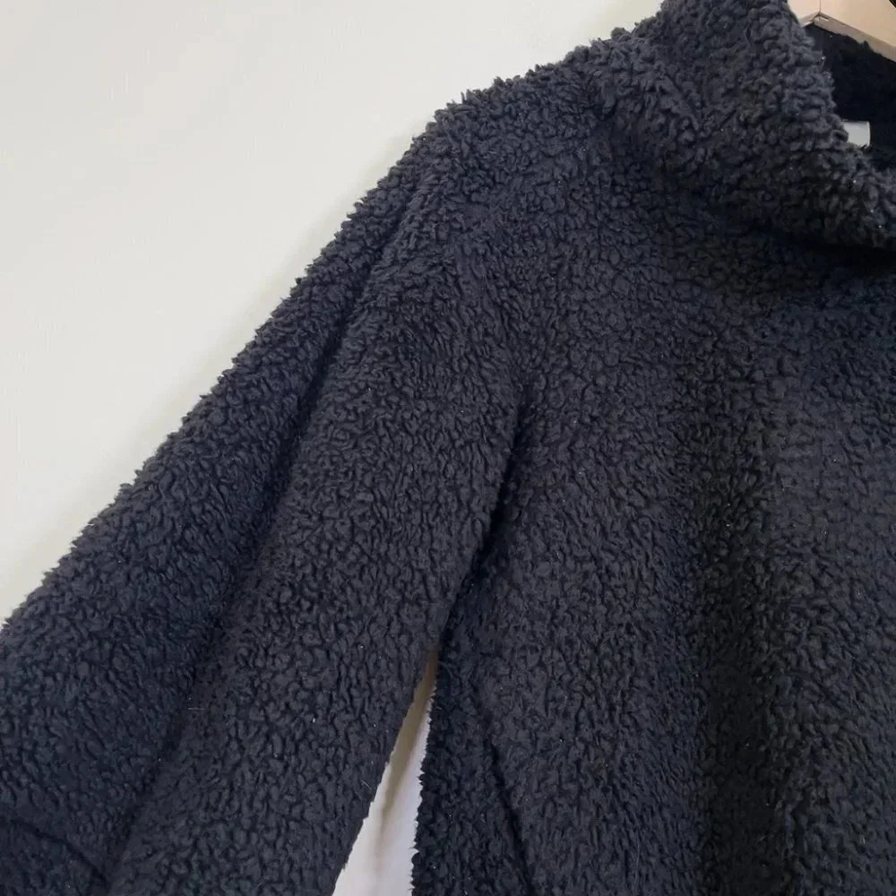 LULULEMON | WARM SHERPA PULLOVER IN BLACK